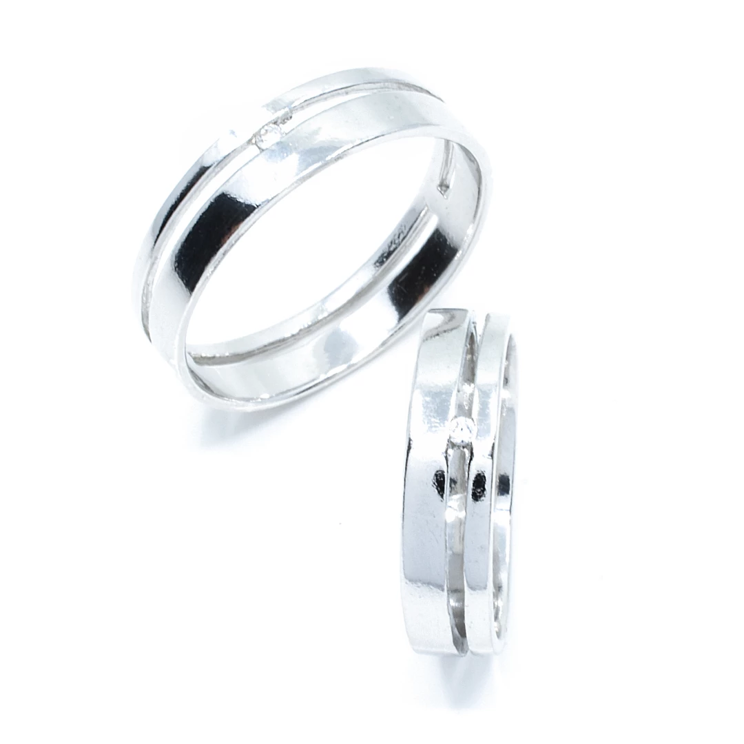 Stříbrné snubní prsteny se zirkonem Dase