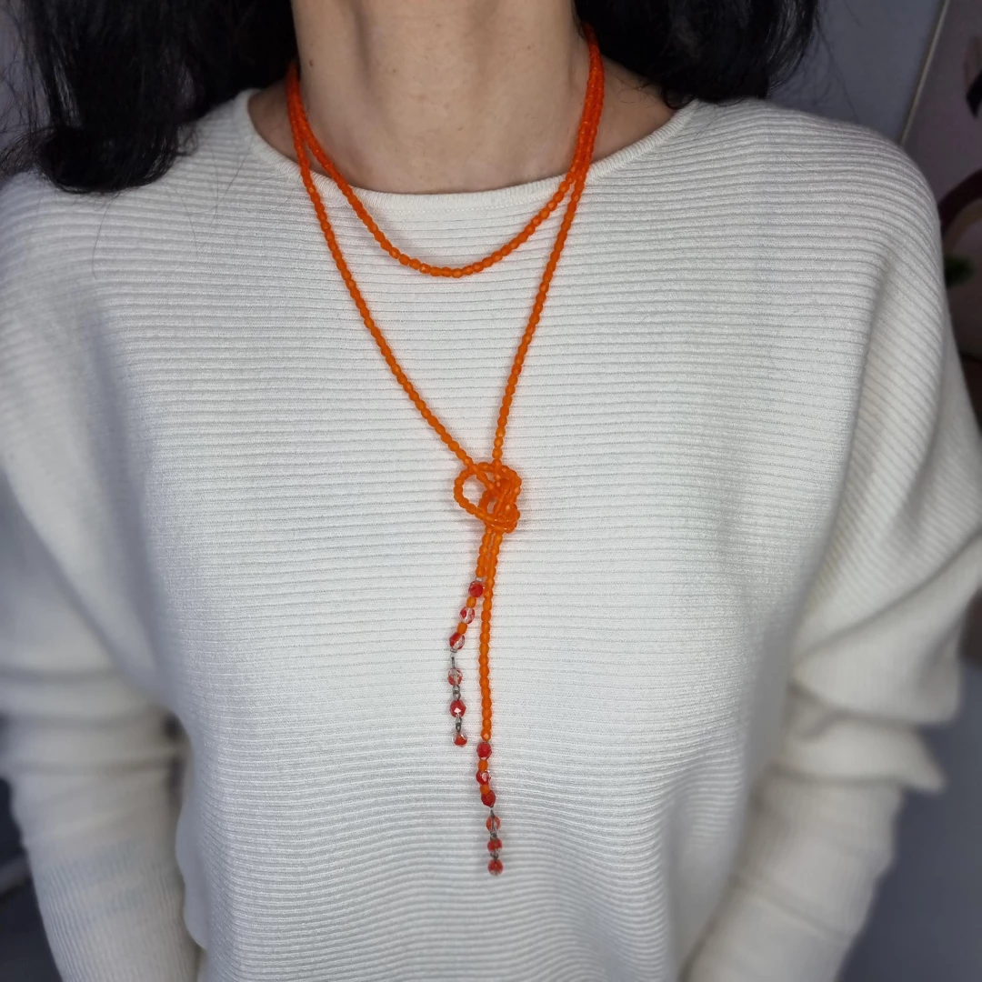 Perličkový oranžový náhrdelník