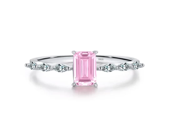Stříbrný prsten s růžovým zirkonkem 57