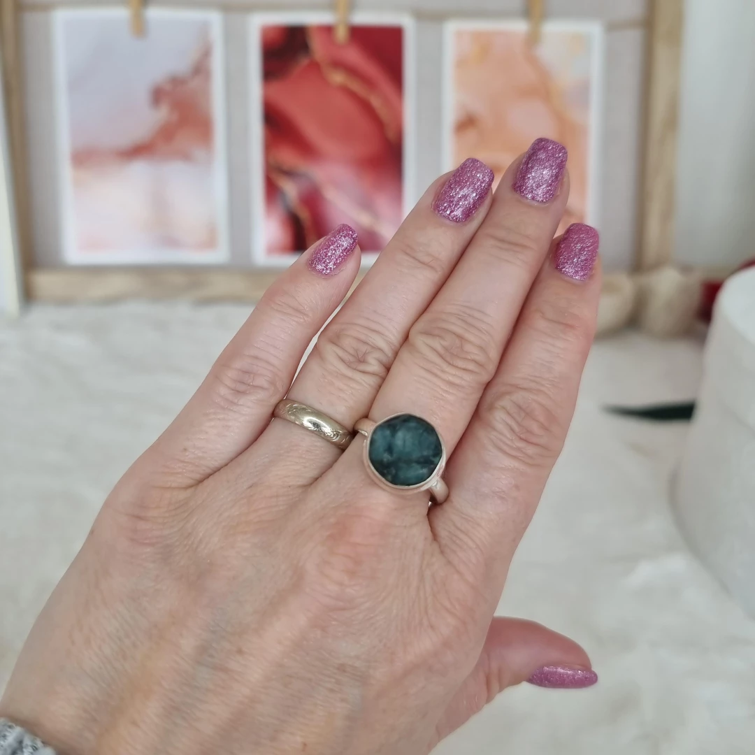 Stříbrný prsten smaragd kulatý