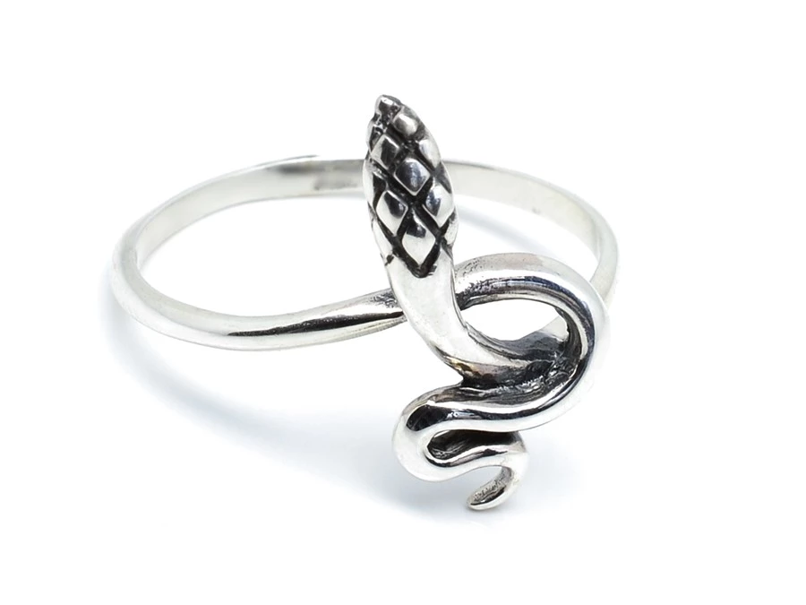 Stříbrný prsten had jemný 60