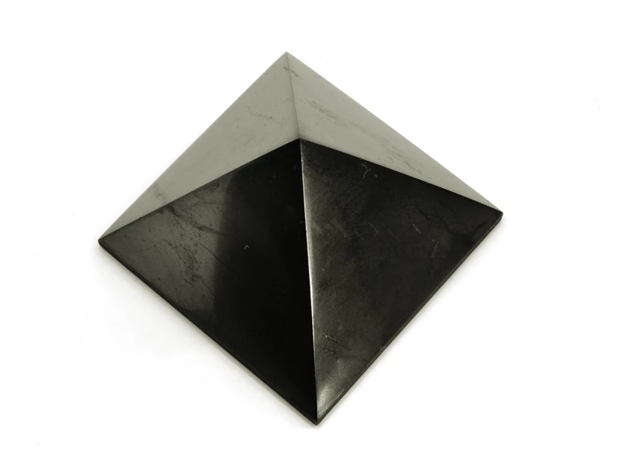 Šungitová pyramida 9x9 cm