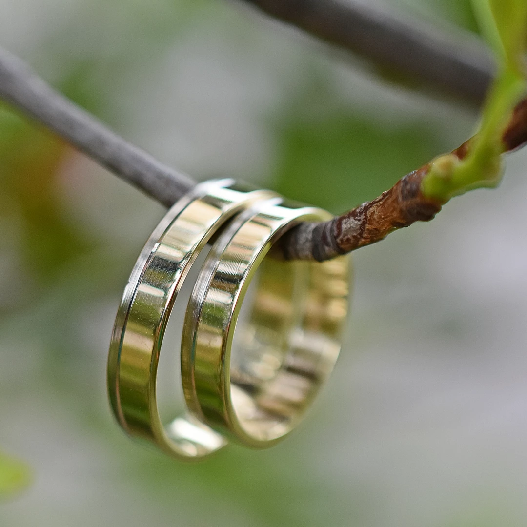 Zlaté snubní prsteny Line 57