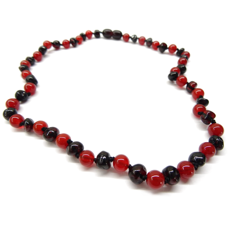 Jantarový náhrdelník s onyxem